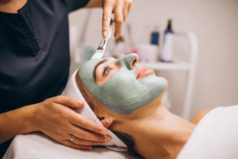 Deep Cleansing Facial With Clay Mask